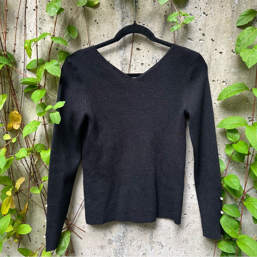 ✨3 for $50✨ Ann Taylor Ribbed Knit Top with Pearl Accents on Sleeves, Black, M